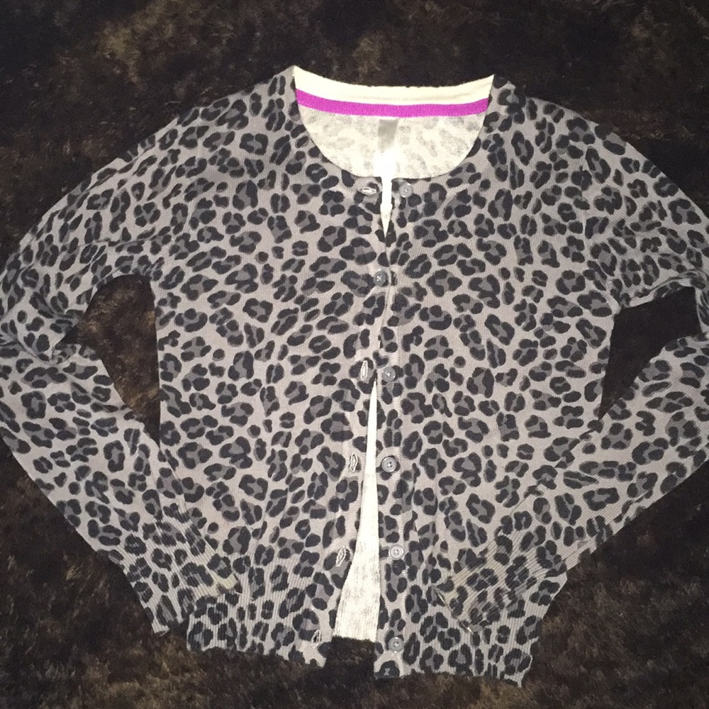 Girls M 7/8 snow leopard cardigan